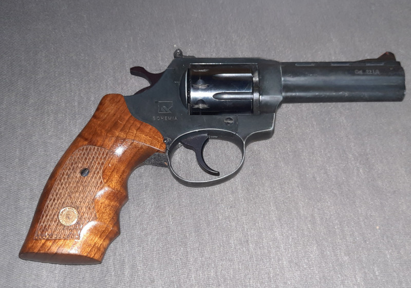 Holek 22lr 9-ranny revolver
