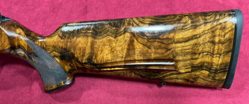 Pažba Blaser R8 (dřevo č. 9), kontura 19mm (polotěžká) + hla