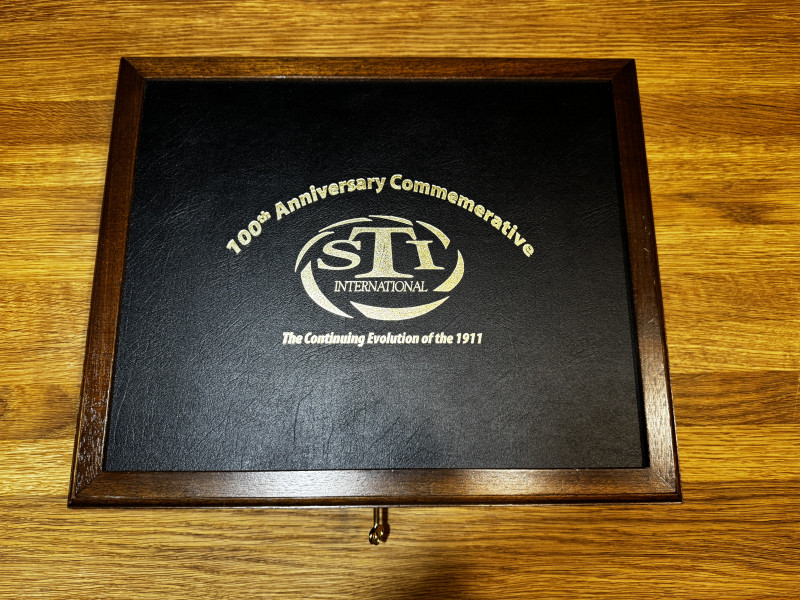 STI 2011 & STI 1911 Unikatni Sada Limitovane Edice