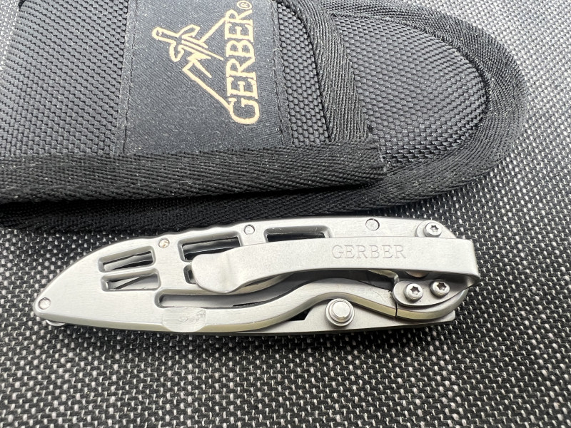 Zavírací nůž Gerber USA, pouzdro, ... Nový PC 1.040 Kč