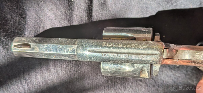 Historický Revolver Harrington Richardson American 32 Long