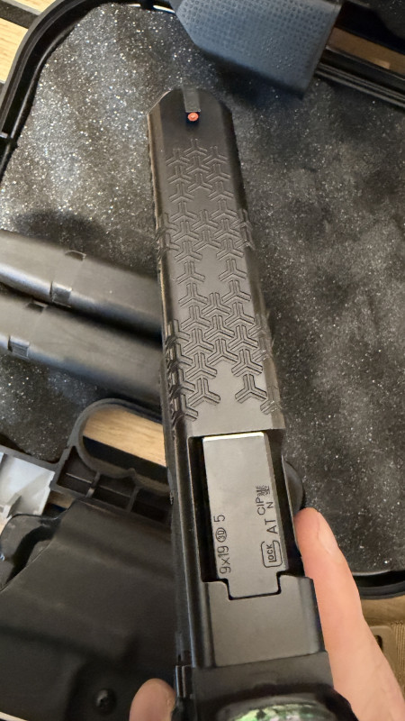 Glock 34 + Holosun + příslušenství