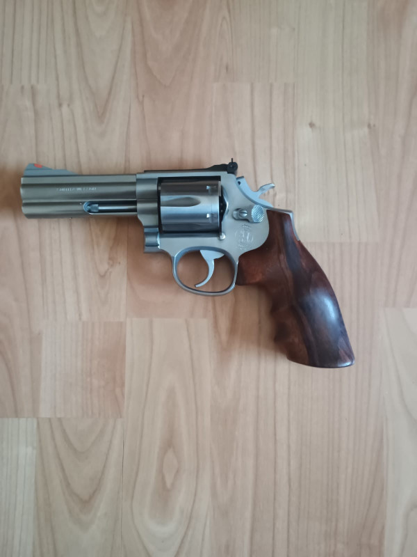 Revolver Smith & Wesson 686-3