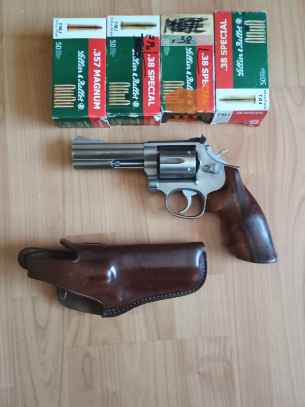 Revolver Smith & Wesson 686-3