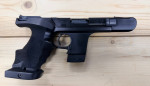 Samonabíjecí pistole Hammerli SP20, .22LR