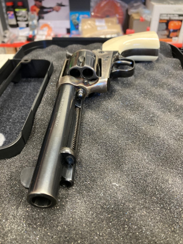 Colt SAA .45 LC, 2. generace