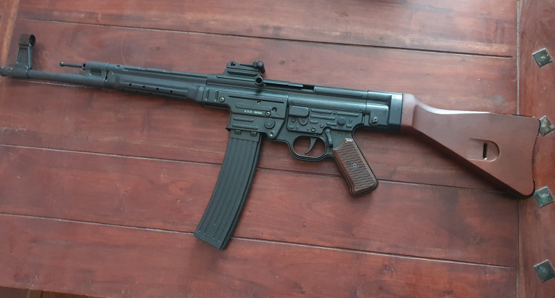 StG 44