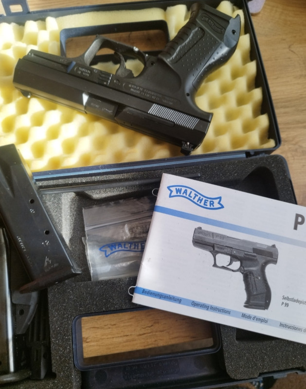 WALTHER P 99 - 40 S&W
