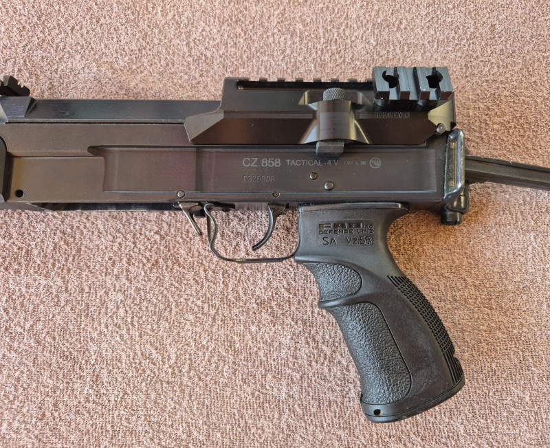 CZ 858 TACTICAL 4V