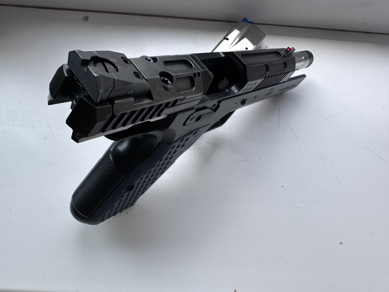 KMR L-02 Umbra + opasek