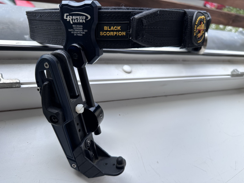KMR L-02 Umbra + opasek