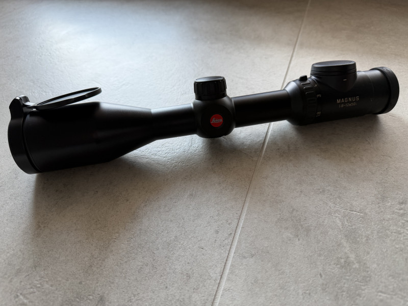 Leica Magnus 1,8 - 12x50i