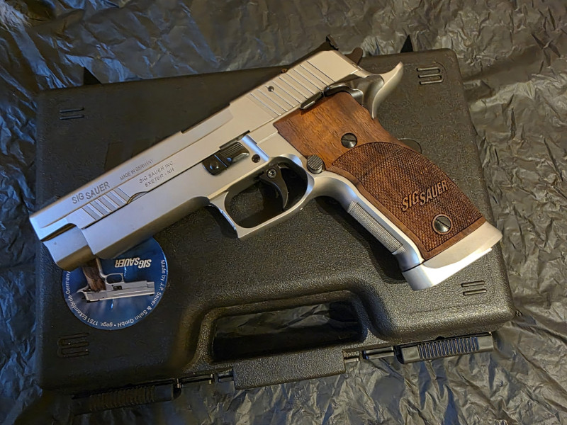 Sig Sauer P226