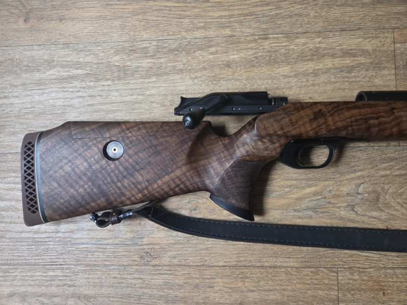 Blaser R8 