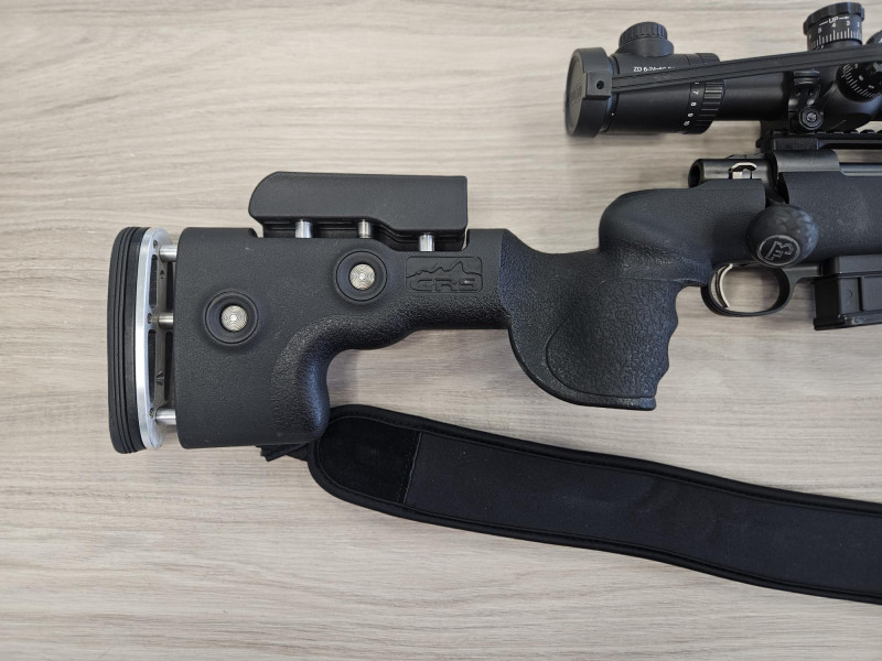 Přesná kulovnice HOWA 1500 + pažba GRS