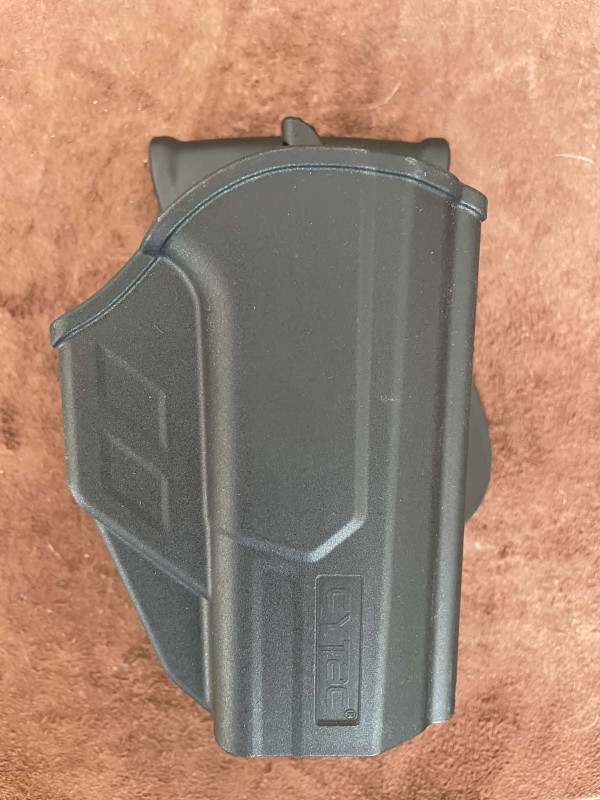 CZ P-10 S