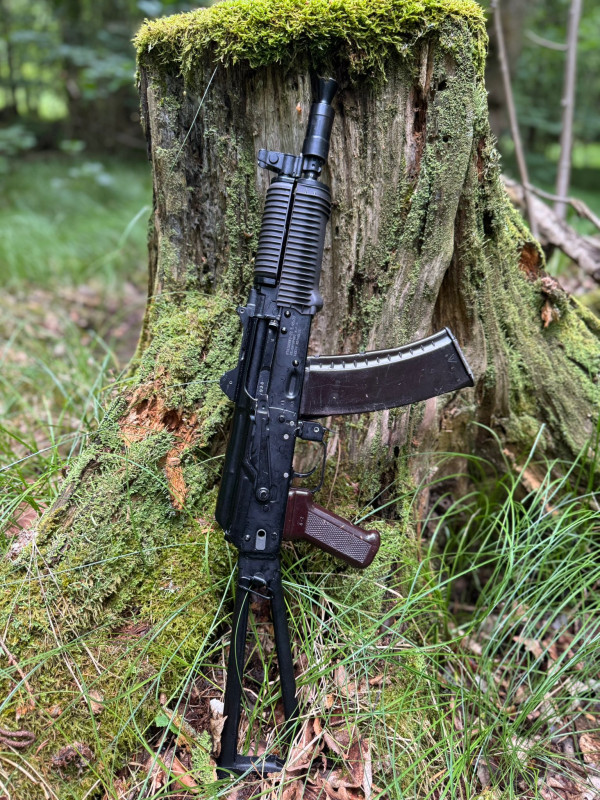 AKS-74U Plum pažbení