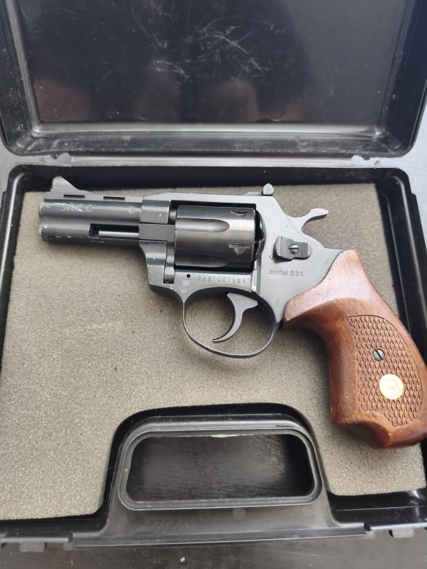 CZ75, Holek 38 spl,glock 23c,mavrick88,cz 92.