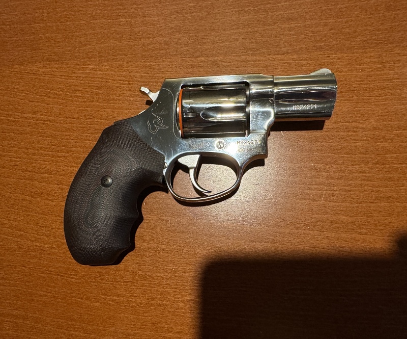Prodám Taurus 85s