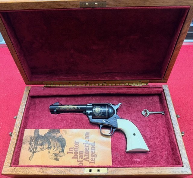 Revolver Colt SAA .45 Colt