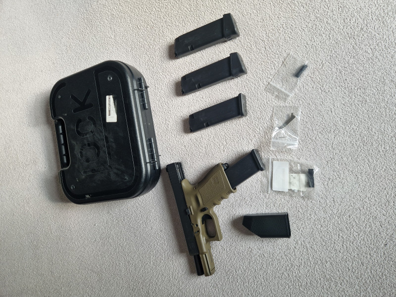Glock 19