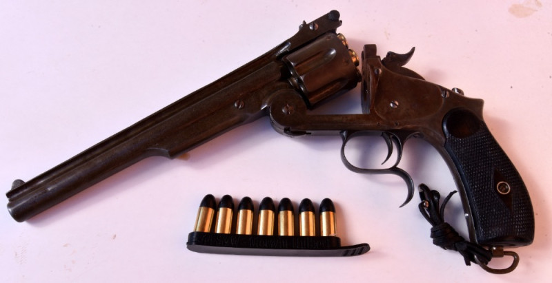 Smith & Wesson,.44 Russian,8″