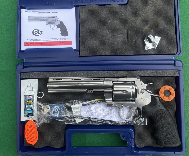 Colt Anaconda 44 Remington Magnum sestipalec