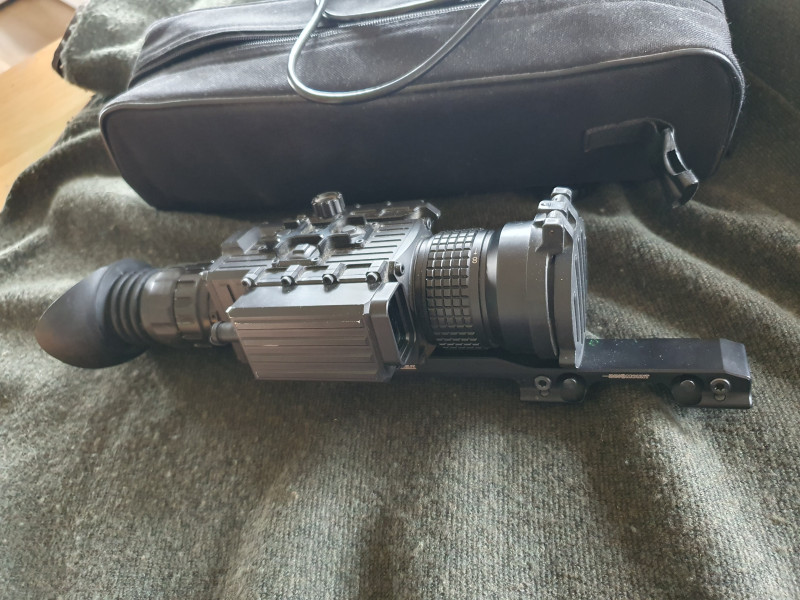 Termovize archer Falcon LRF