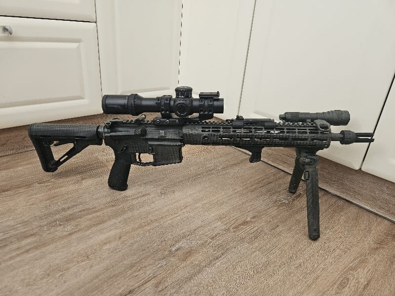 Prodám Aero Precision M4E1 14,5