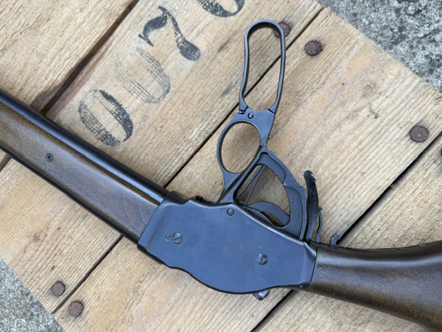 Norinco NR87 12/70mm opakovací brokovnice