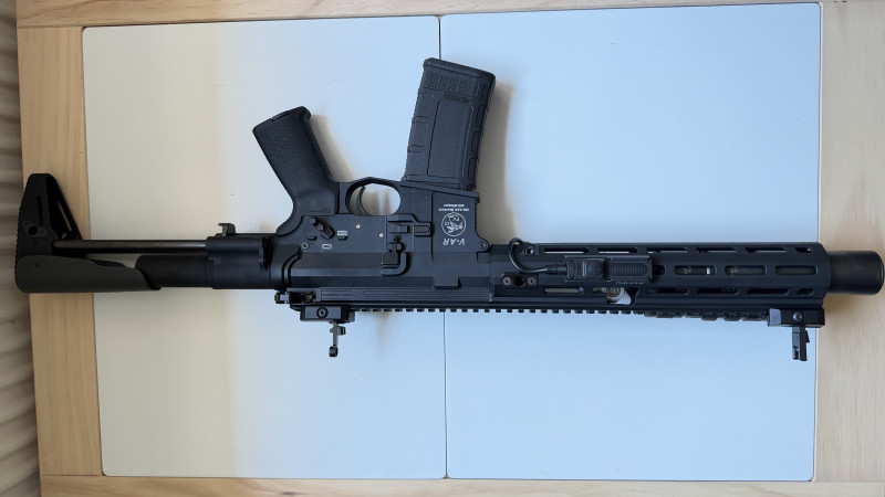 V-ar 300 AAC 6,5 palce