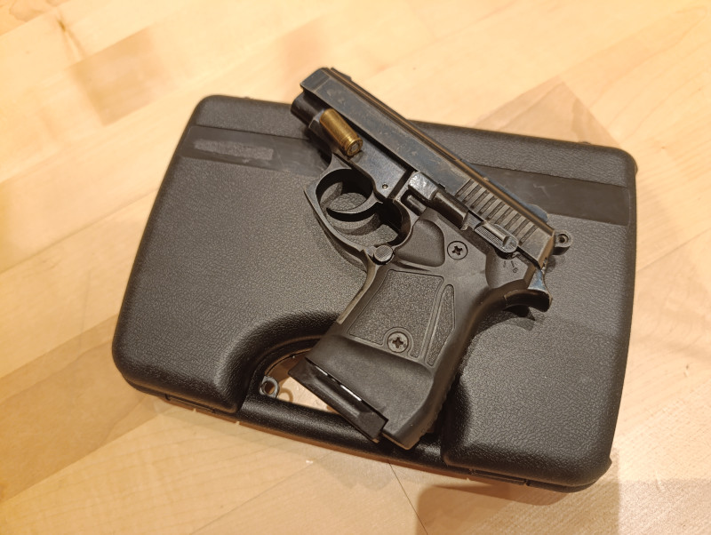 Prodám plynovou pistoli, bez registrace  Zoraki 9mm