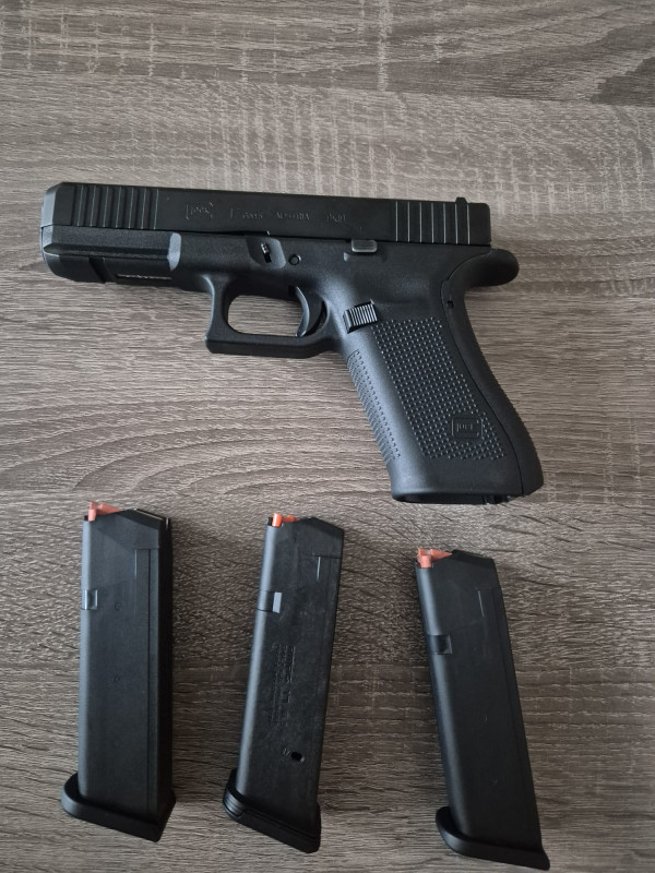Glock 17 GEN 5 FS (9MM)