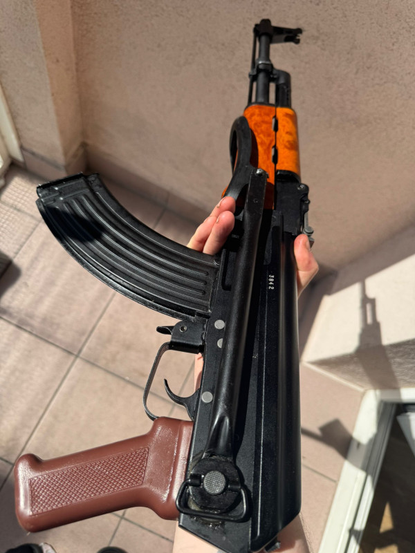 AK47