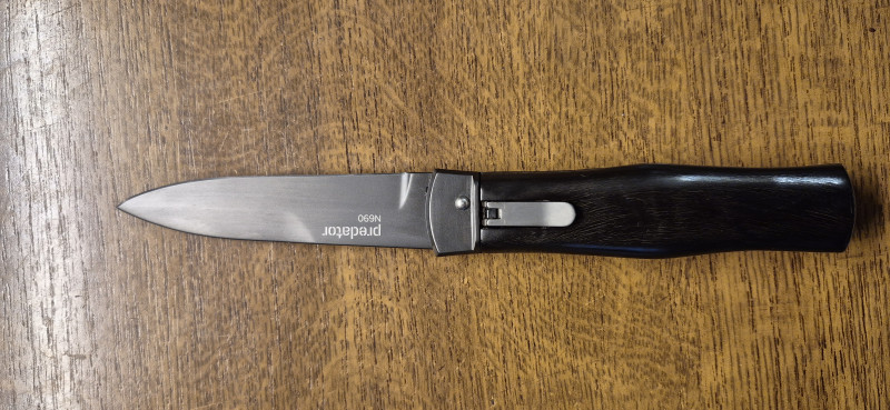 Mikov Predator Blackout / Buvolí roh 