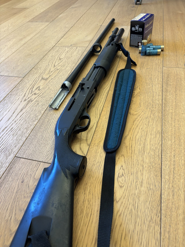 Samonabíjecí brokovnice Benelli M3 90 Super 12/76