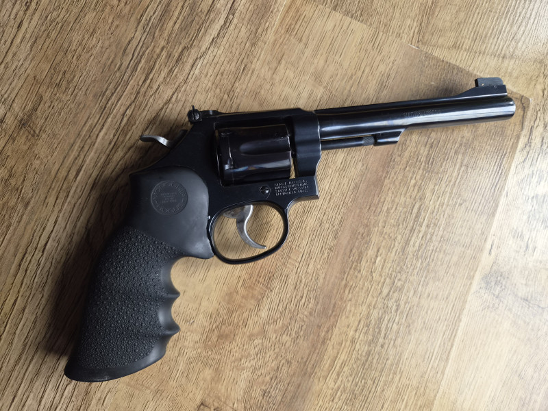Revolver Smith Wesson 14-8