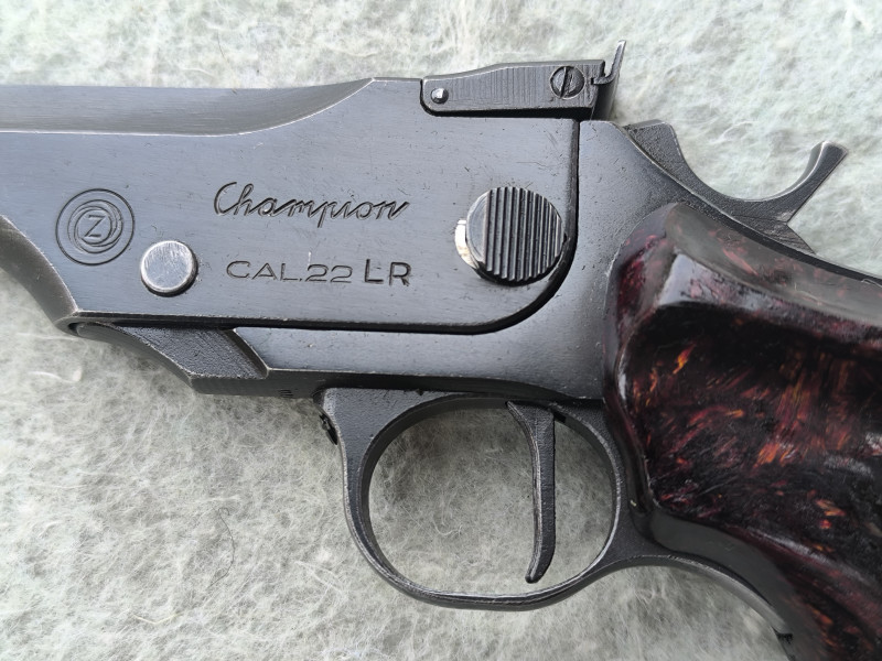 CHampion Brno 22 LR / 4,5 Flobert