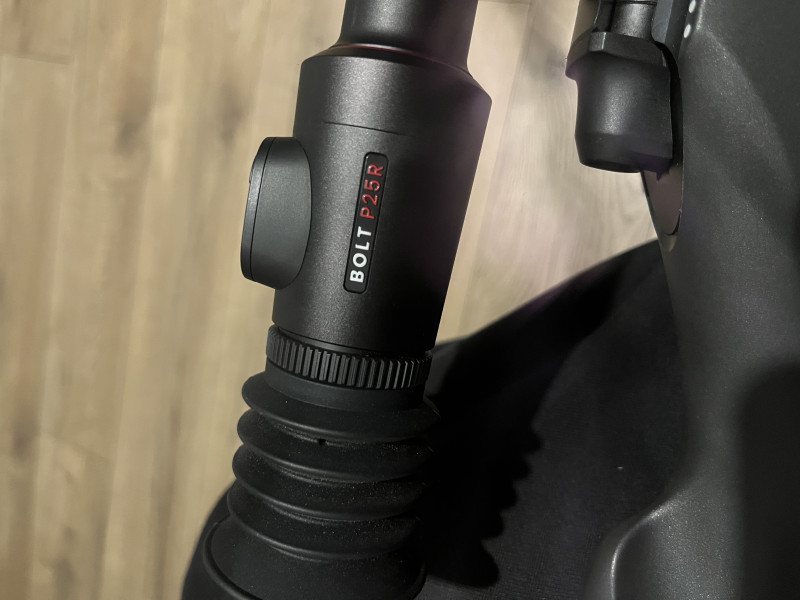 Prodám termovizni zamerovac Nocpix bolt P25r