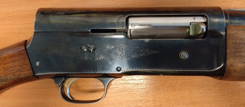 Samonabíjecí brokovnice Browning Auto5 12/76