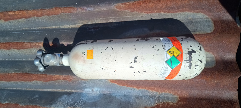 Tlaková láhev 2,1 l, 150 Atm