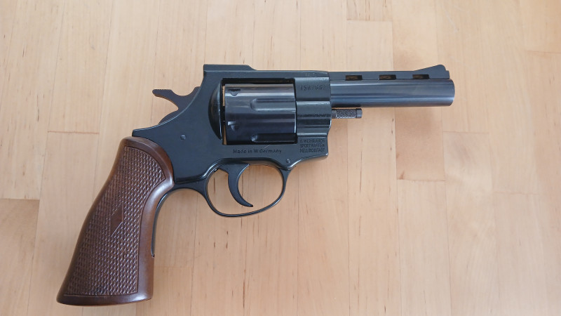 Prodám Revolver ARMINIUS HW 38 ,38 special