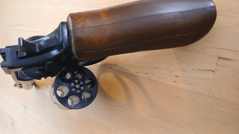 Prodám Revolver ARMINIUS HW 38 ,38 special