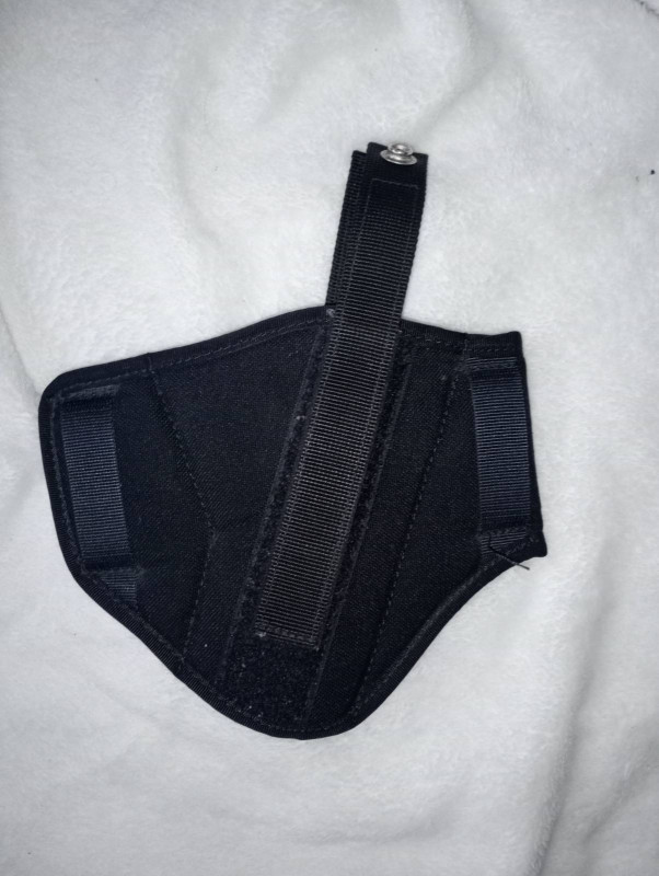 Opaskové pouzdro na pistoli