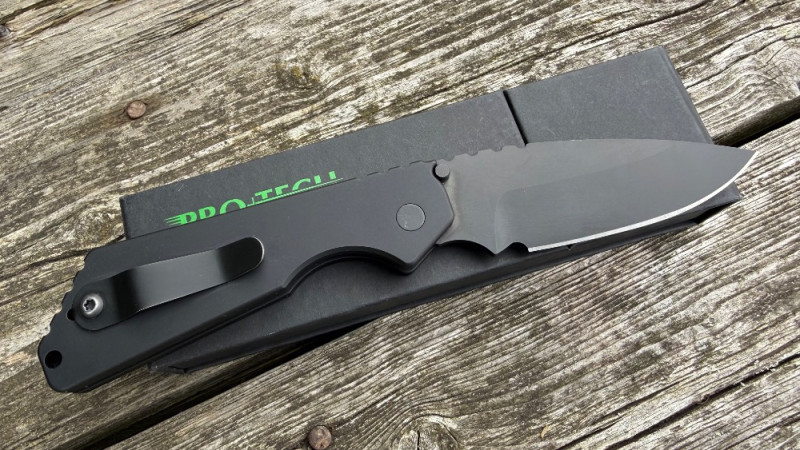 PRO-TECH Strider  SnG OPERATOR