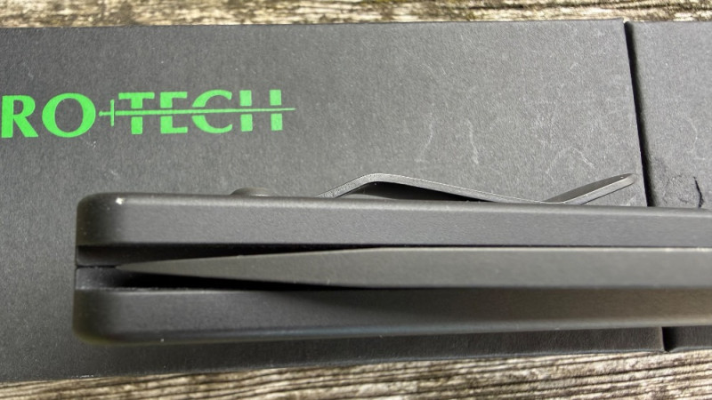PRO-TECH Strider  SnG OPERATOR