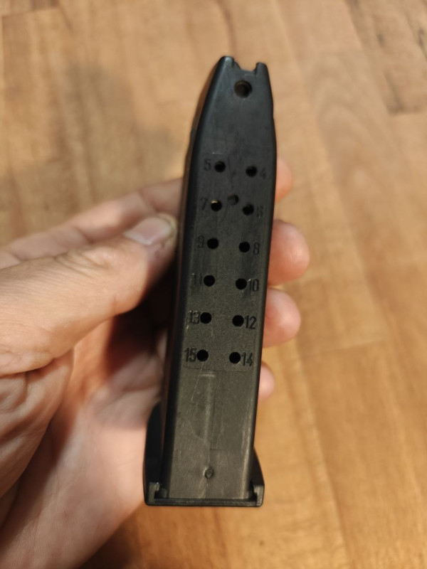 Zásobník HK USP full size 9mm