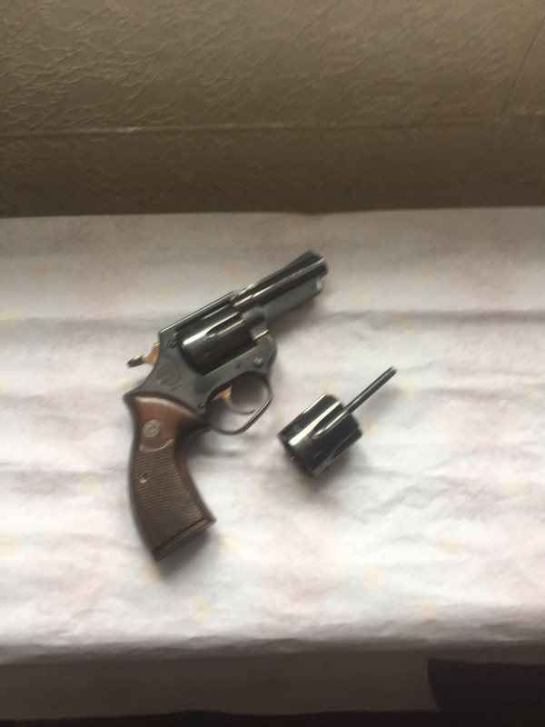 revolver Astra