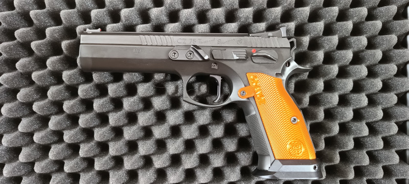 CZ75 TS