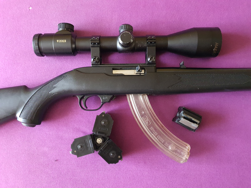 RUGER Model 10/22 Carbine, samonabíjecí malorážka, ráže 22LR